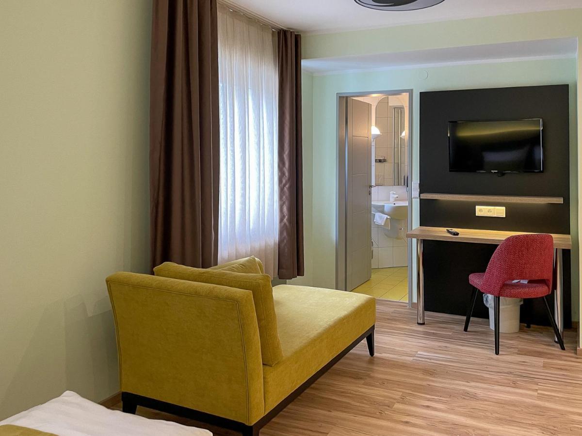 Hotel Zur Flueh バート・ゼッキンゲン エクステリア 写真
